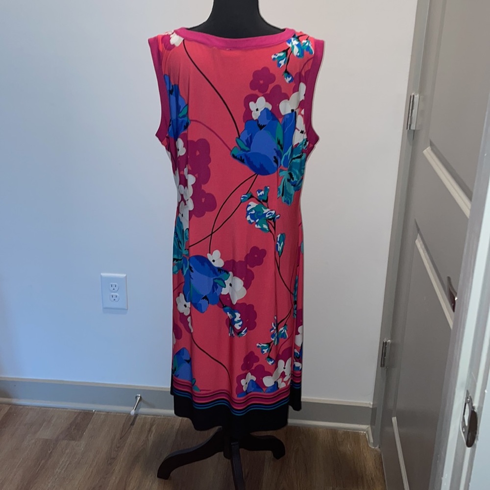 Pink floral dress - Picture 3 of 5